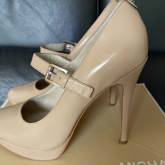 Michael Kors pumps - Picture 1 of 5